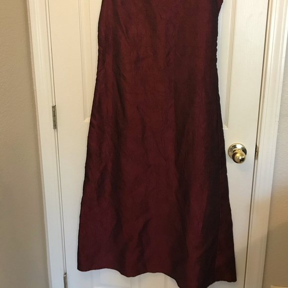 Long Burgundy Dress SM - Picture 6 of 6